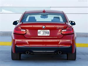 بررسی بی ام و M235i